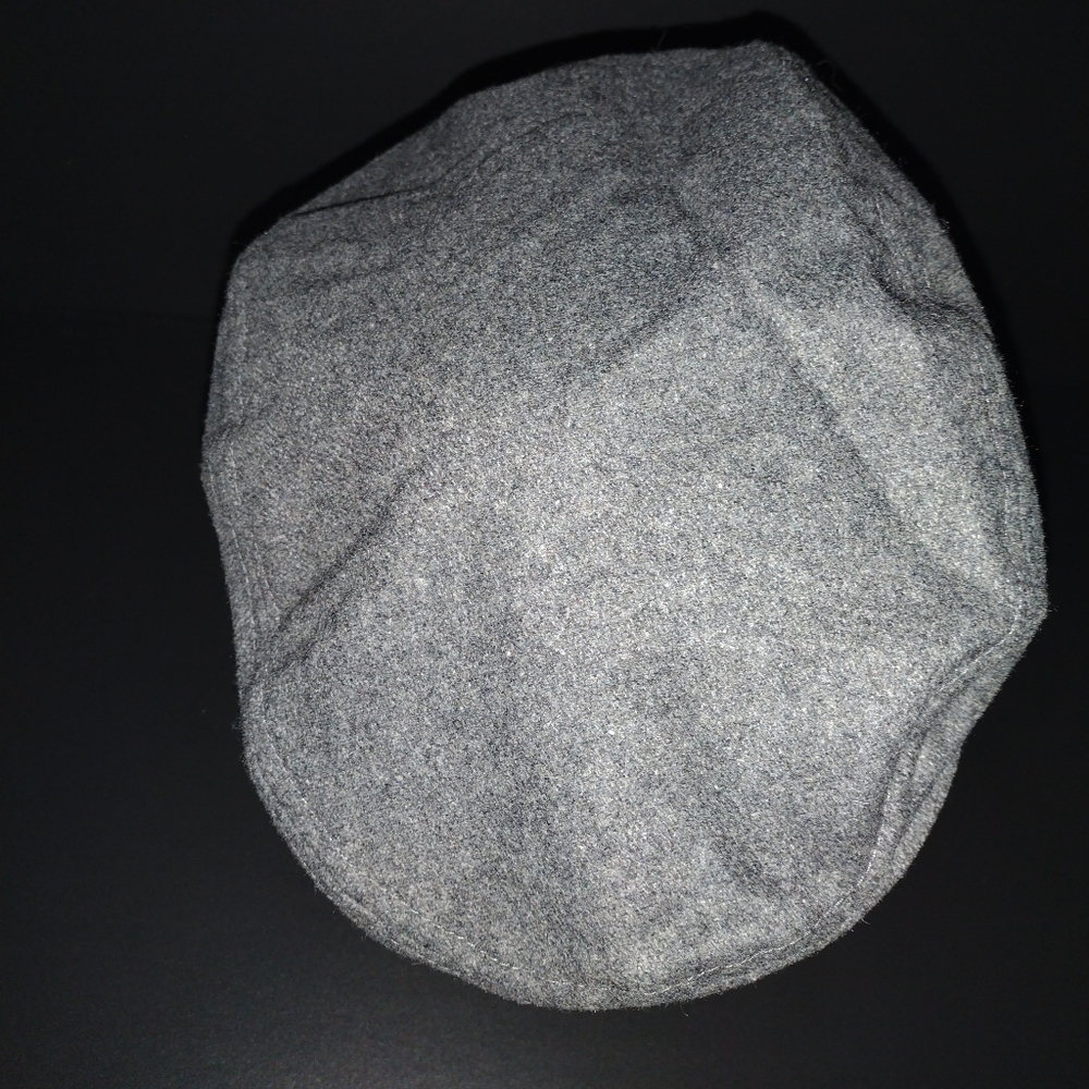 Grey paper boy cap